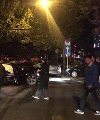 ���۳���ҹ�ڽ�ͷ��쭣�̫����