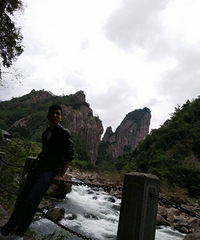 ���ƹ�չ��Ʊ��+��ɽ���ϻ�