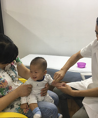 "天真小儿推拿——本周六我们分享一下婴幼儿腹泻的护理"