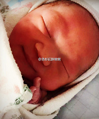 "浙江赴美生子妈妈在Pomona医院剖腹产7.8斤男宝宝"