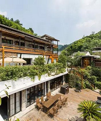 枫华山居