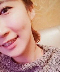 笑容甜甜的本地MM还是大长腿!