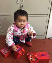 ������μ�ͬѧ�ᳳ����  Ů����ʧһ��û����...