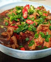 单身男的厨房日记——水煮肉片(简化改良辣版)
