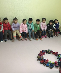 找鞋子?!这是为什么?宝妈宝爸们有教孩子做过吗?