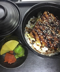 鳗鱼主题居酒屋挺好