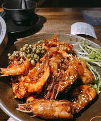 拔草一家 星光大道二期 客官往里走