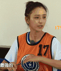 学佟丽娅梳个“领导范”丸子头 让双商都在线!