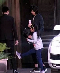 "6岁,目测1米5!姚明女儿身高都快超过那谁谁谁了…"