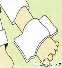 "奶奶失手将一锅开水浇向1岁多宁波宝宝...家人当时这么补救就"