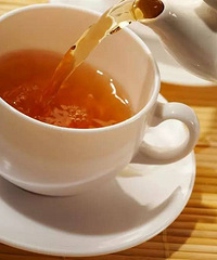 "生姜枕边放一晚!第二天,有意想不到的奇效"