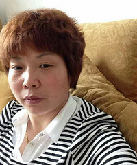 阿庆在群里给各位美女拜个晚年,我是一名月