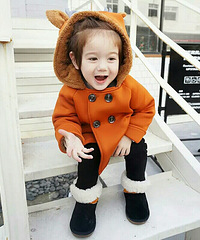 baby fighting !