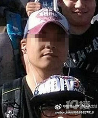 我收到爷爷骨灰盒上的锦缎…他的坟被我前男友挖开!