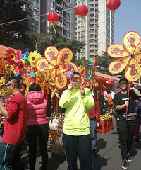 我逛的大概是假花市 这居然不是水果?
