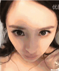 女星自拍有个性:范冰冰全角度就是美杨幂消灭妈咪味