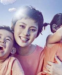 孙俪晒儿女堆乐高成果 邓超又躺着中枪