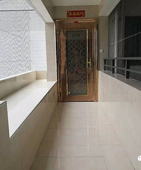 "12㎡公共走廊被改成私家阳台,这个小区上百家业主这么做,惹邻"