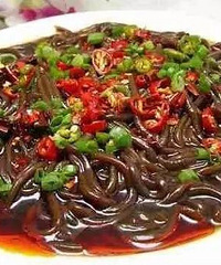 "央视曝光:这种菜竟致癌!春天到了,家家户户都常吃"