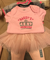 新生儿衣服玩具赔钱甩货