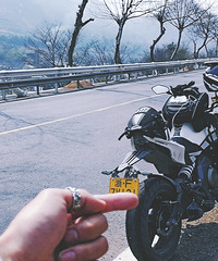 ����������