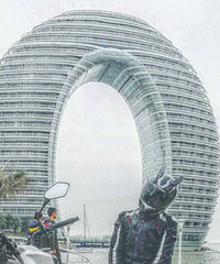 ����������