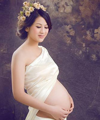 "怀孕前三月吃什么水果 孕妇可以吃菠萝吗"