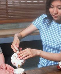 我该拿我婆婆怎么办!从来没让她做过任何辛苦的事……