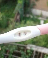 "90后姑娘发现自己怀孕 上网搜来中药方堕"