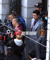 独家:海归阔少化身特工 贾乃亮拍摄新戏派头足
