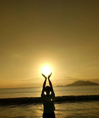 ������ŮԼ����