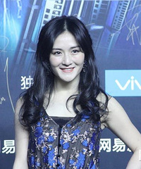 谢娜自曝早已烧掉结婚证回应删博