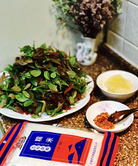 来自于大自然馈赠的时令美食----乌米饭