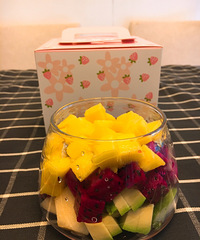 "混合水果营养杯新鲜水果现做(草莓"