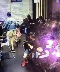 4��Ůͯ�����ڽк� ��������Ů����������һ�ţ�