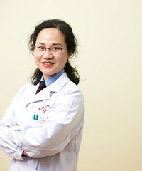 "艾格眼科专家告诉你,如何矫正斗鸡眼?"
