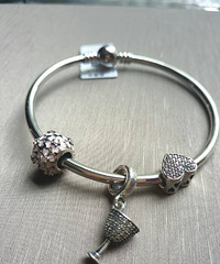 925������