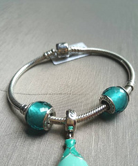 925������