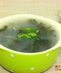 "宝宝夏天出汗多,补碘,补锌怎能缺少这碗汤"