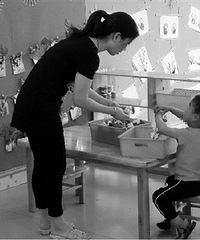 4���к��������׶�԰6�� ��ĸ�ٳ�û������