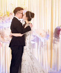 土豪金也能扮小清新 我的的“金粉世家”婚礼