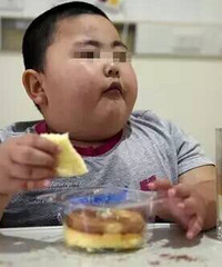 "100个孩子里8个营养不良9个小胖子,牢记“52110”,孩"
