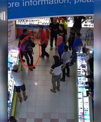 ����������������Ů��,����ŭ����ΧŹ����