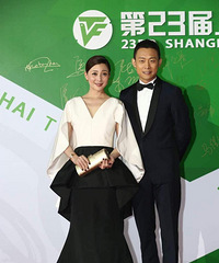 众星亮相白玉兰红毯 刘涛蒋欣王子文欢乐齐聚