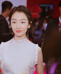 瓜子脸就是好上镜