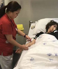 不慎落马脑袋先着地 头晕了好几天才去看