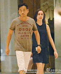 昔日小三如今面临劲敌小四 原配却淡定吃烤肉