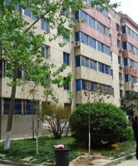 楼上农村老太晾衣服滴水 严重影响我的生活