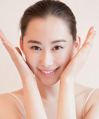 夏天也要水嫩嫩,COSME大赏美容油教你赶走干燥
