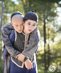 《龙珠传奇》剧情升级 杨紫“公主抱”秦俊杰
